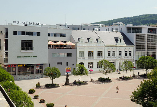 Obchodní a zábavní centrum Zlaté jablko Zlín