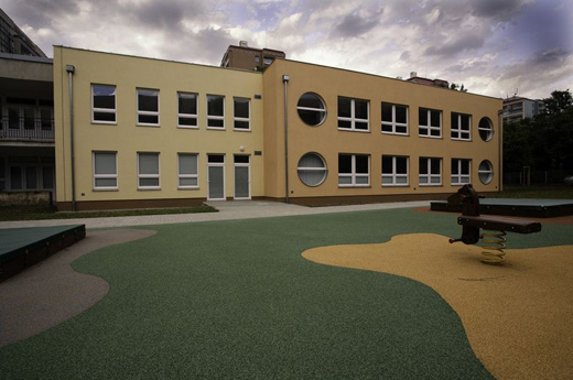 Przedszkole w Praze 10 – nietypowe moduły firmy UNICO MODULAR